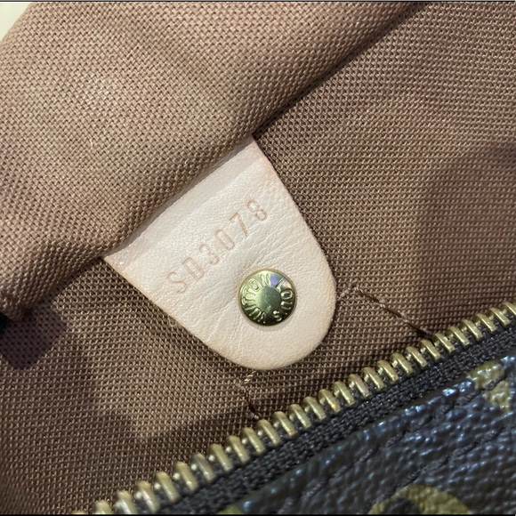 *SOLD* Louis Vuitton Speedy 30 - Picture 13 of 13